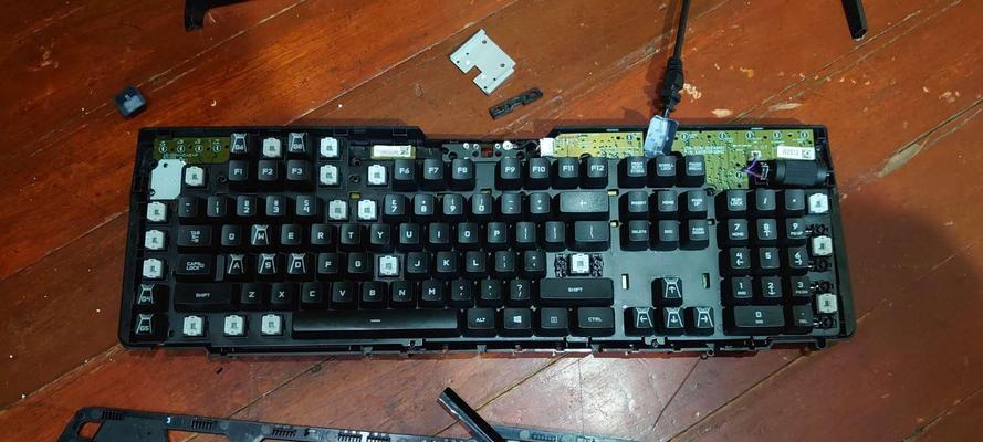 G910键盘（探索G910键盘的功能与特色，为你的游戏体验带来前所未有的突破）