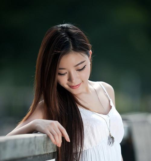 以情手机如何满足人们对情感的需求（以情手机的特点、功能与影响）