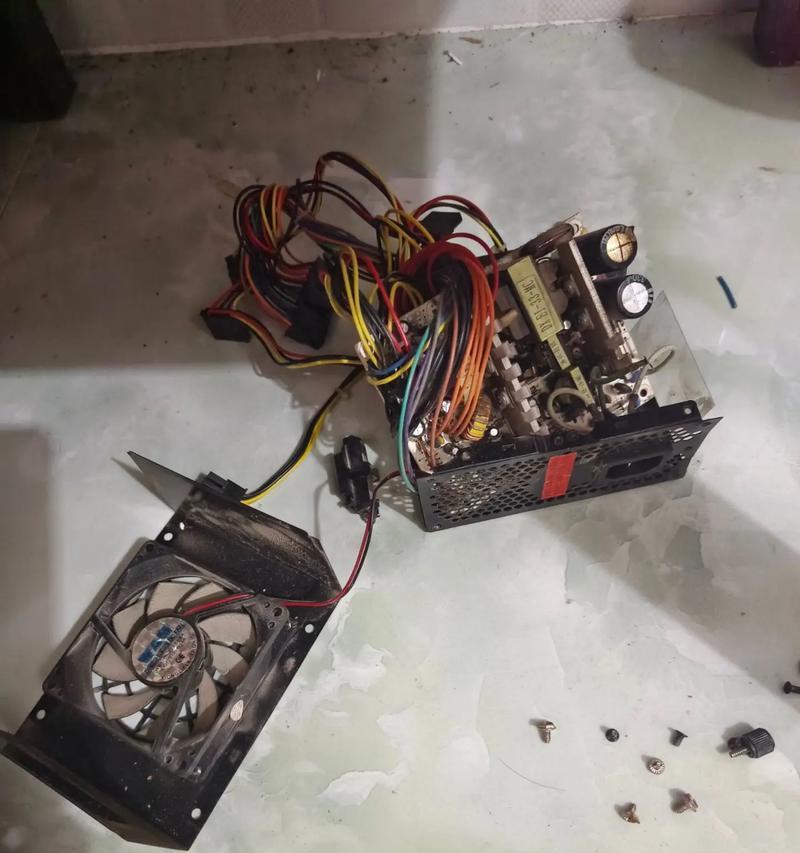 电脑嘀一声卡住，无法开机的解决方法（解决电脑无法开机的常见问题与处理技巧）